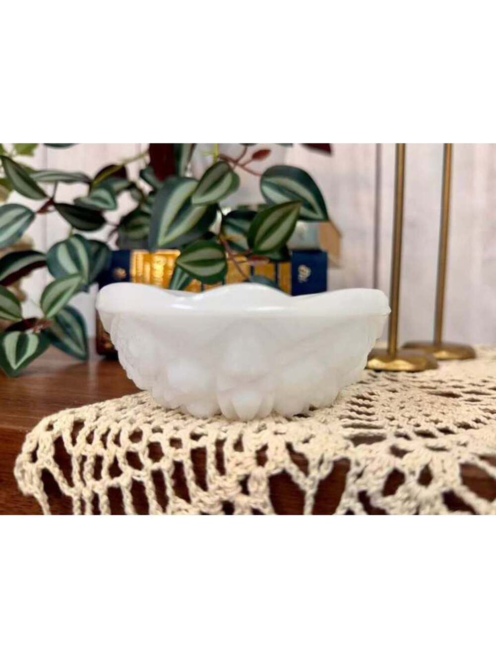 McKee Toltec Milk Glass 4.5” Fruit Dessert Bowl Pres Cut